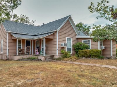 501 W Turner St, Wolfe City, TX, 75496