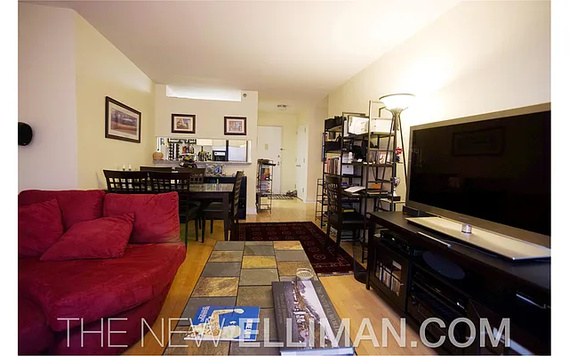 Rented by Douglas Elliman | media 15