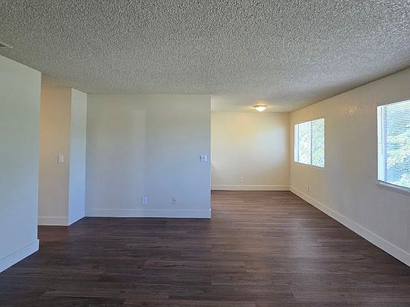 2nd image of 310 N 9th St #201