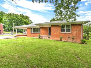 531 Henderson St, Maryville, TN 37804