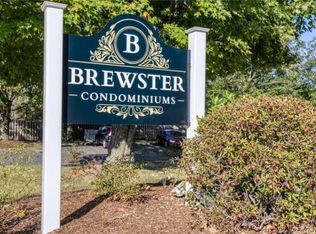 37 Brewster Rd APT C, Glastonbury, CT 06033