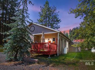 211 S Idaho St, Cascade, ID 83611