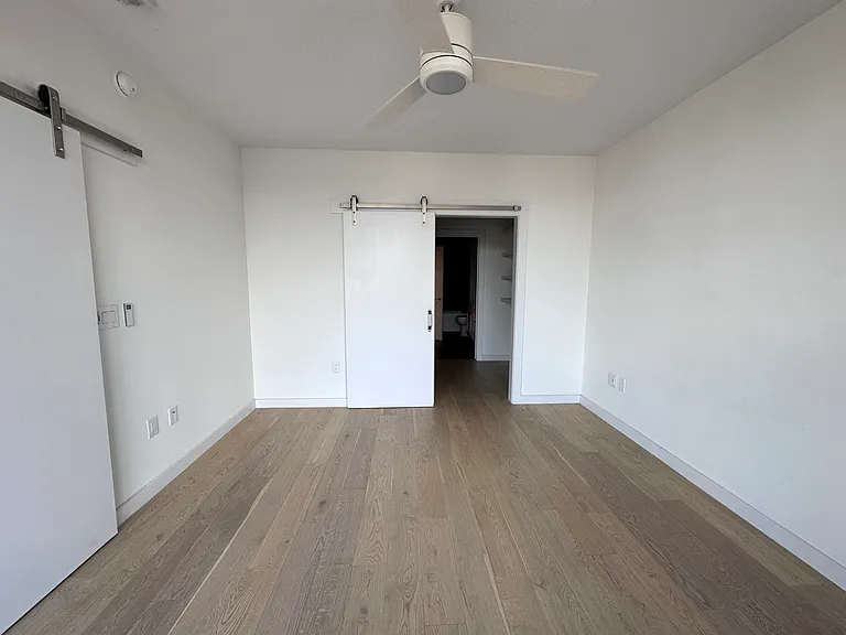 900 S 1st St #317 — Photo 3