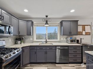 17195 Coho Ct, Mount Vernon, WA