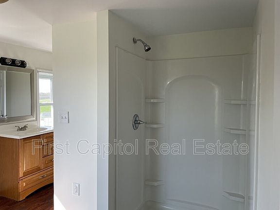 4th image of 152 Water St