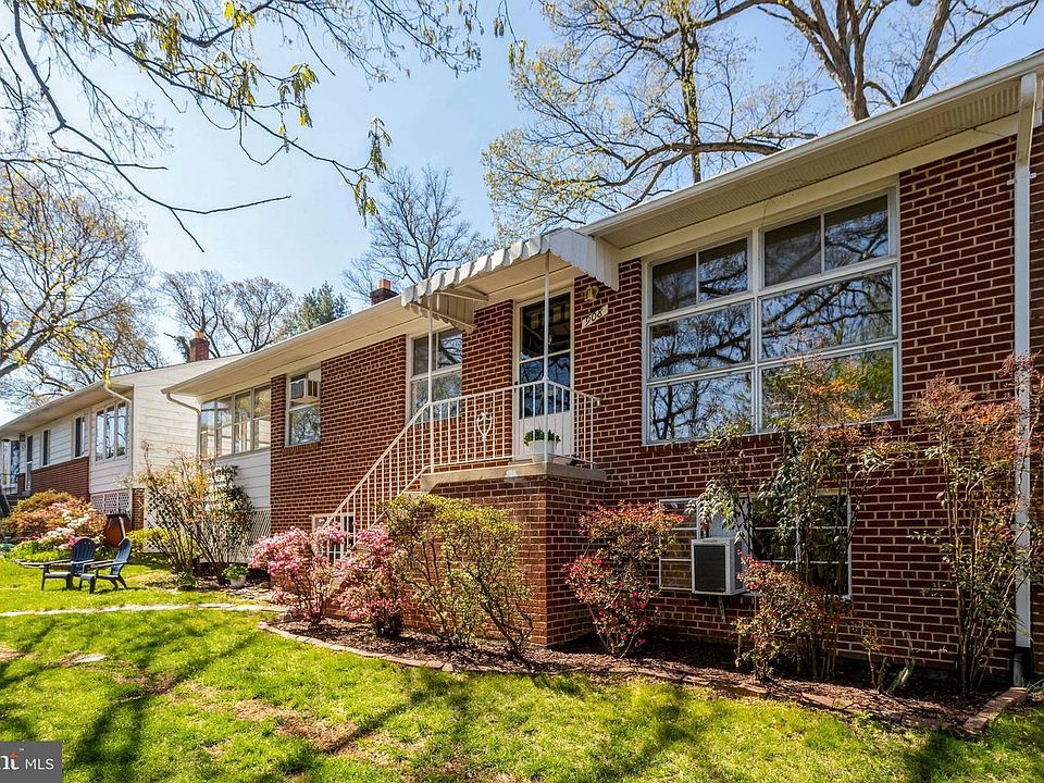 1st image of 908 N Arlington Mill Dr