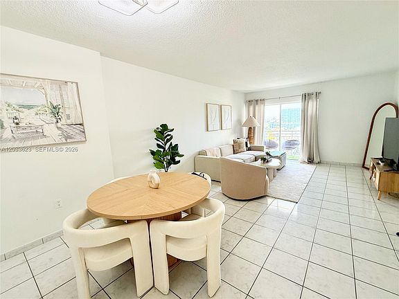 4th image of 400 Kings Point Dr APT 928