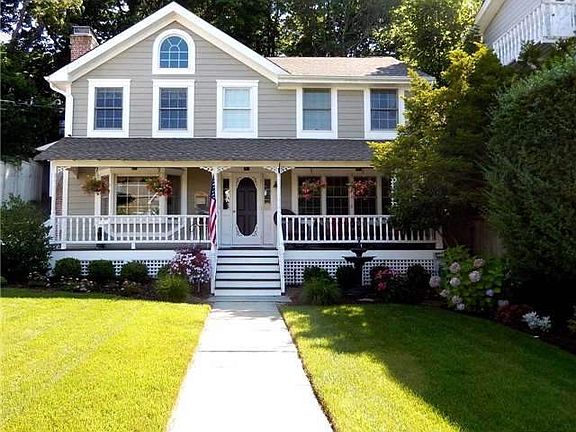 2nd image of 80 Bayview Ave