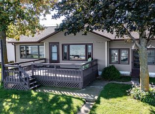 8262 Oscar Ln, Winneconne, WI 54986