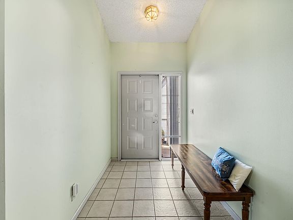 3rd image of 5197 Rosen Boulevard