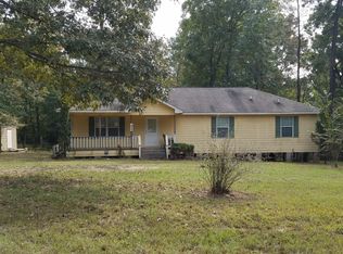 185 Lakeland Cir, Hemphill, TX 75948