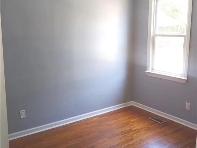 303 Lynn Ave — Photo 17