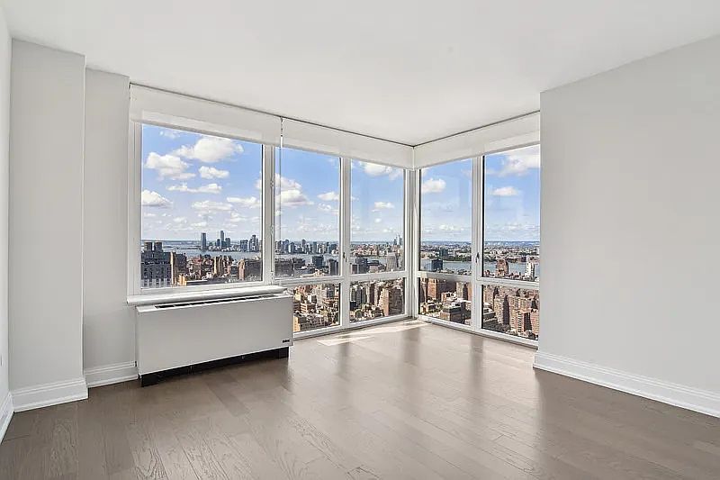 1st image of 125 W 31st St APT 49F