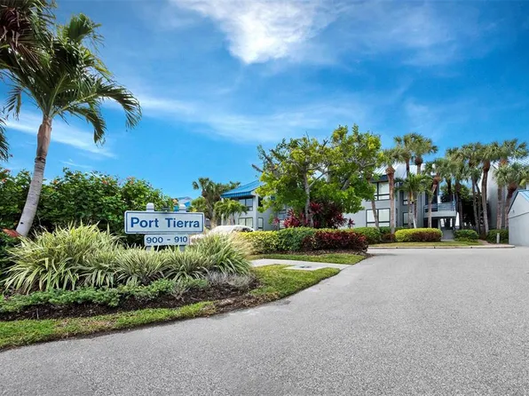 910 Pinellas Bayway S APT 106, Tierra Verde, FL 33715