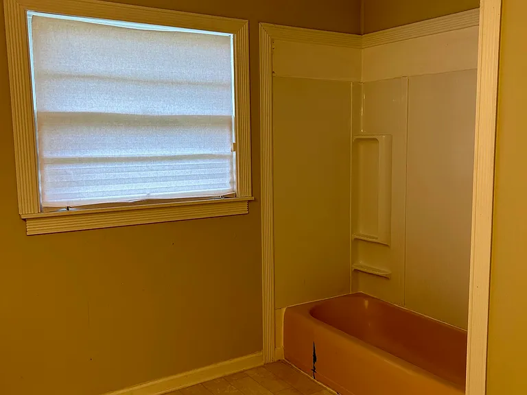 422 Ann Dr — Photo 8