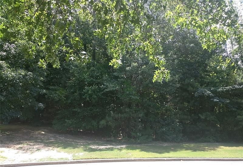 2nd image of 215 Ruffed Grouse Way