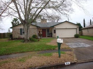 60 Ranch House Loop, Angleton, TX 77515