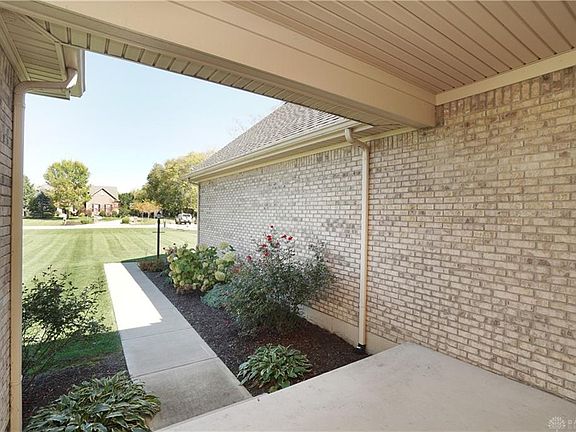 4th image of 1601 Vicki Ln