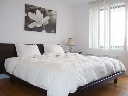 Rented by KVNY Soho | media 56