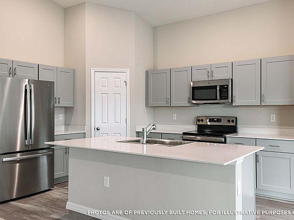 Valeria - SoHo Chic Interior