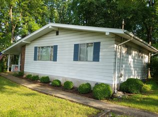 42 Fairview Ave, Clinton, NJ 08809