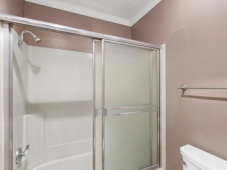 5460 White Oak Ave #F101 — Photo 14