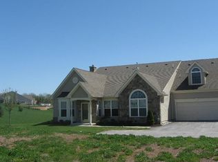 402 Calloway Ct, Royersford, PA 19468