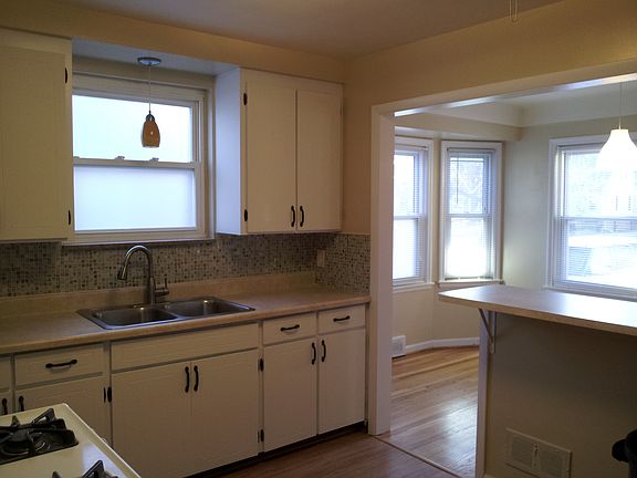 3rd image of 21143 Country Club Dr