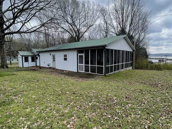 1733 Pump Station Rd, New Johnsonville, TN 37134