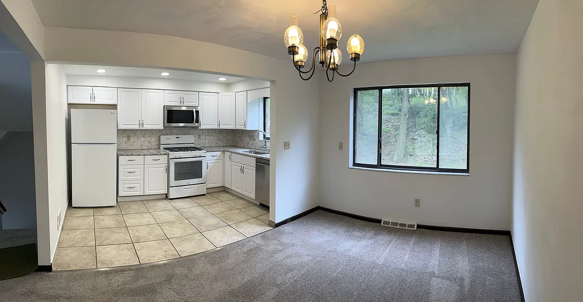 Building Photo - 96A Locust Ridge Dr