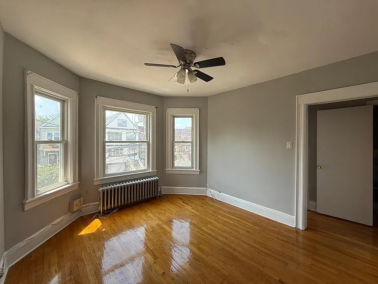95 W 52nd St #2 — Photo 17