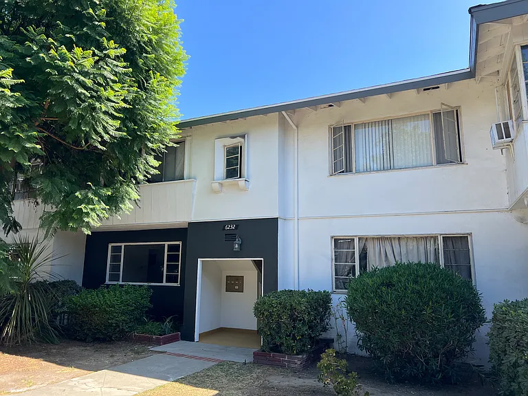 6236 La Mirada Ave #3 — Photo 10