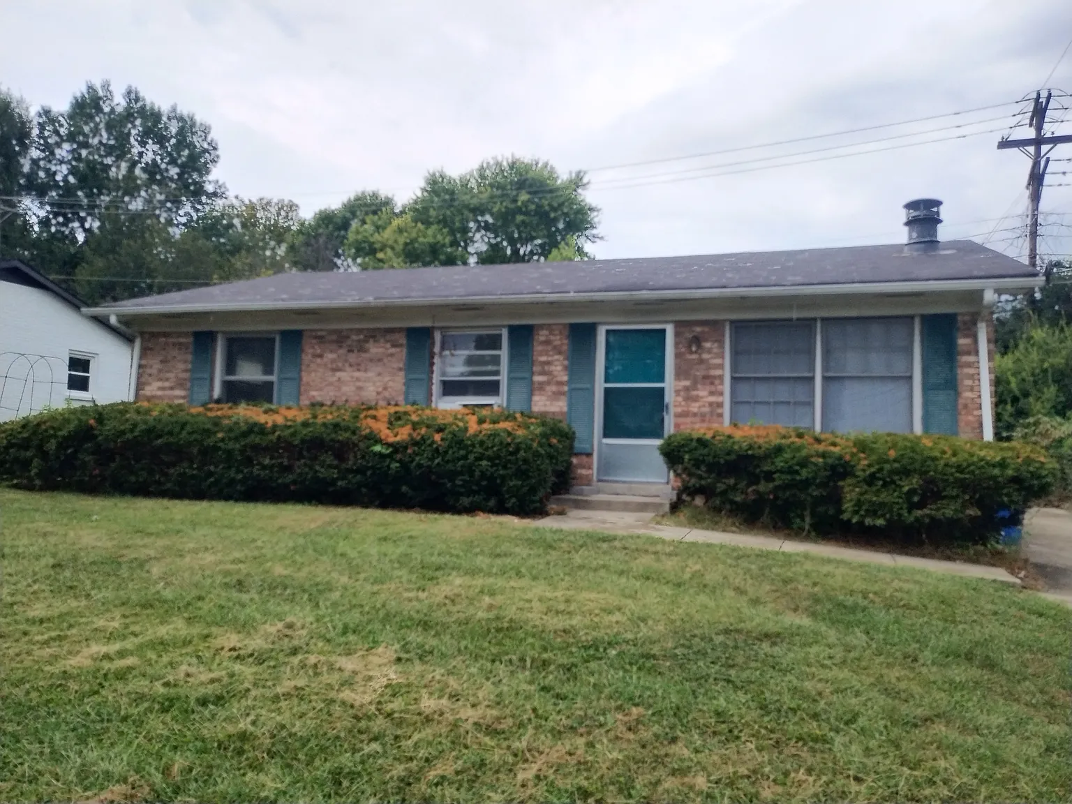 3 bed, 1053 sqft, $1,395 — Photo 1