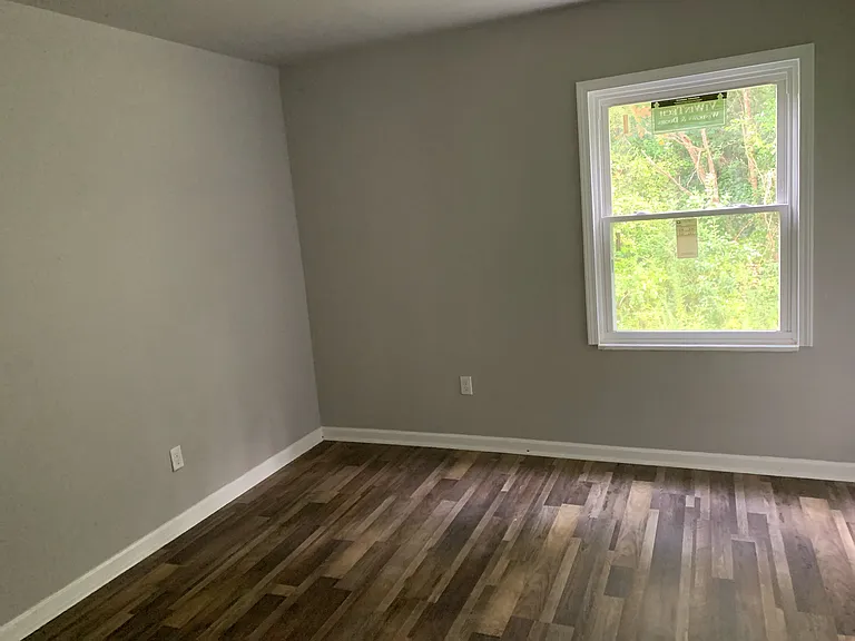 1748 Lisbon Dr SW — Photo 13