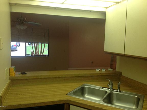 5th image of 85 Debarry Ave APT 3051