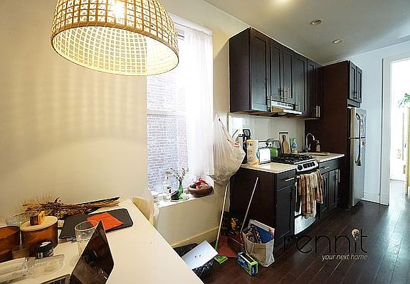 4th image of 309 Tompkins Ave #3L