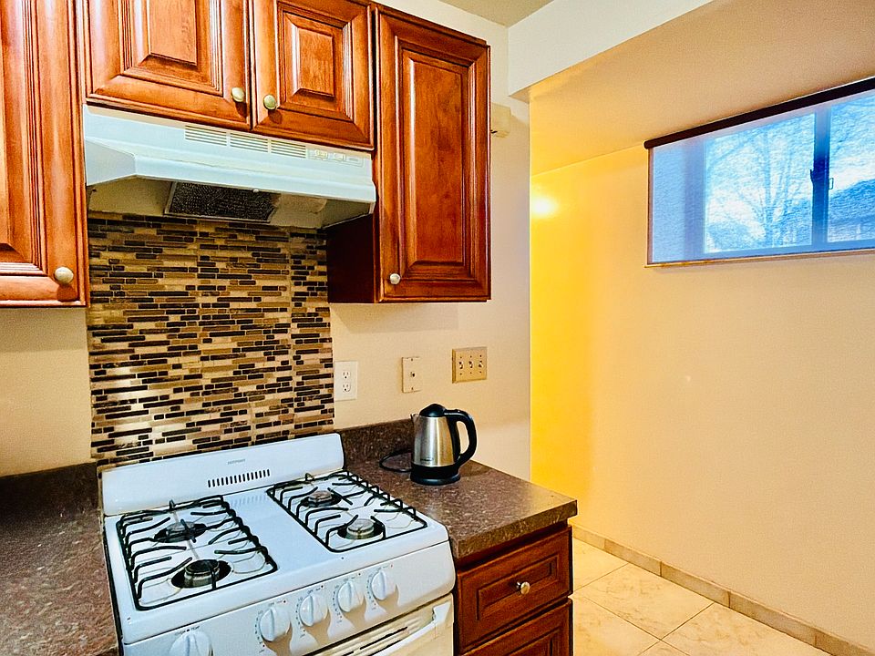 2nd image of 15 Perona Ln #Basement