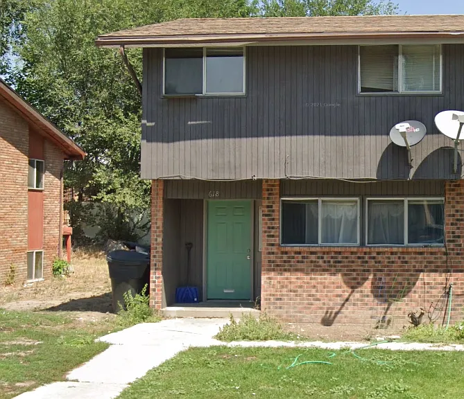 618 W 1975 N — Photo 2