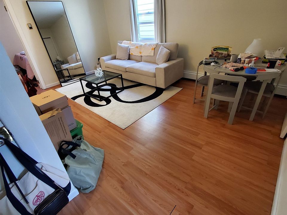 1st image of 16 Mechanic St #3