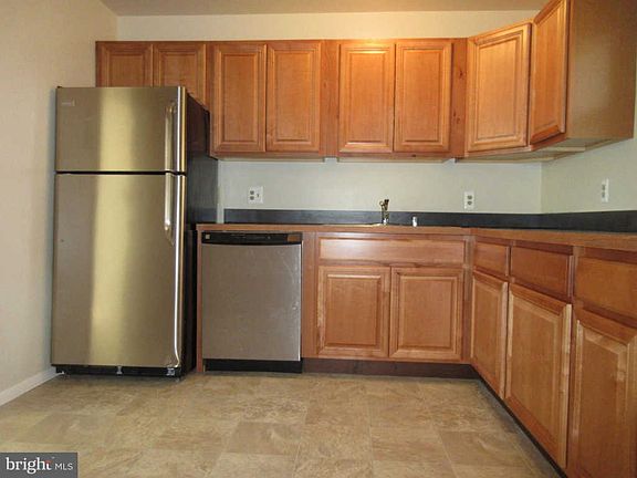3rd image of 5270 Mantle Ct
