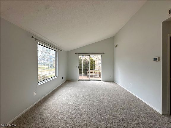 5th image of 34 Firebush Ln
