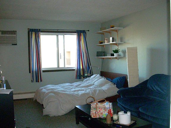 3rd image of 333 8th St SE APT 321