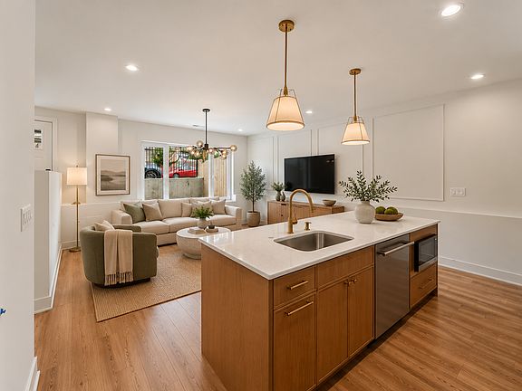 4th image of 1355 W 16th St APT 1