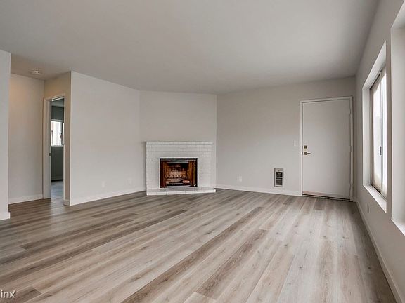 3rd image of 3929 Gresham St