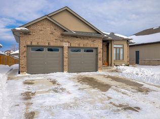 94 Julia Dr, Welland, ON L3C0E7