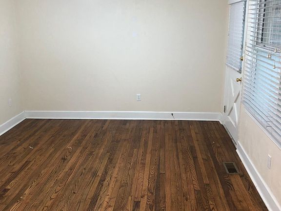 3rd image of 1433 Grape St #A