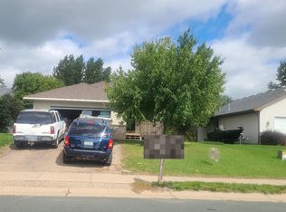 1212 Leo Ln, Buffalo, MN 55313