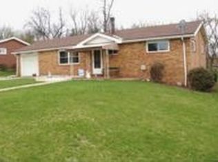 1290 S Walnut St, Monaca, PA 15061