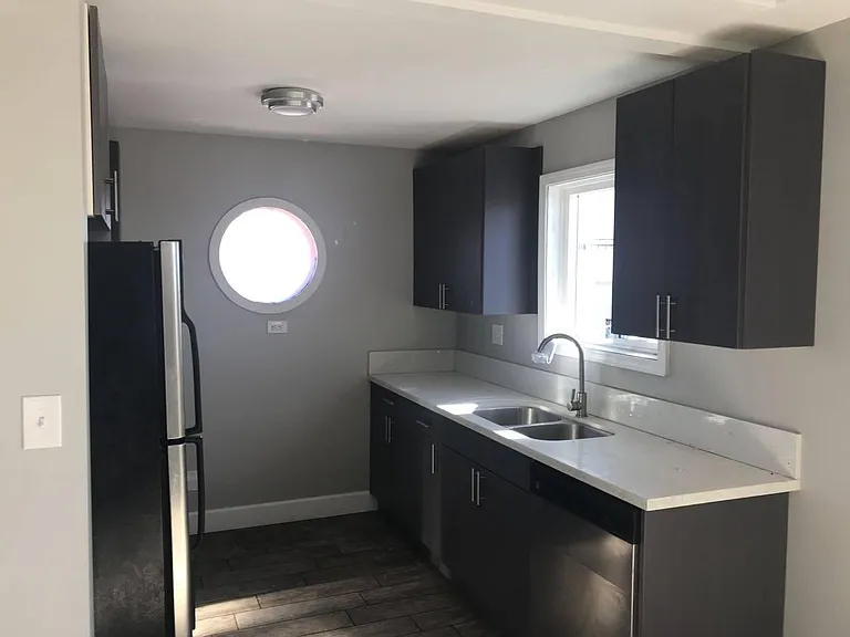 914 Sampson St #1 — Photo 12