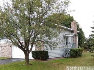 2357 Amberwood Dr, Woodbury, MN 55125